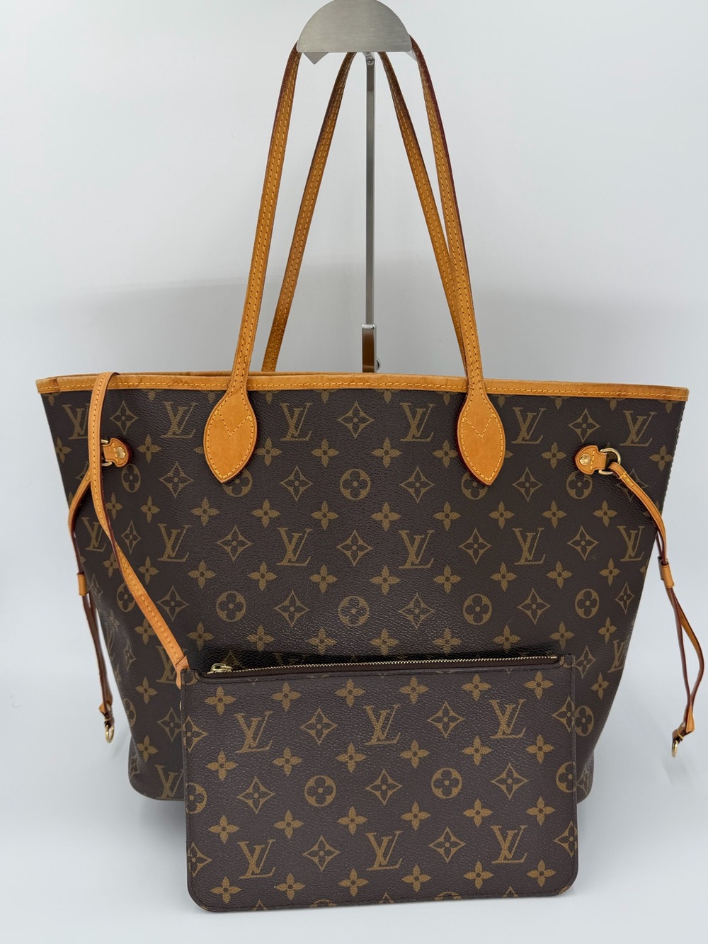 LV Monogram Neverfull MM Tote WITH POUCH, Dust Bag, and Entrupy COA